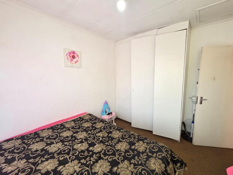 2 Bedroom Property for Sale in Heuwelsig Estate Gauteng