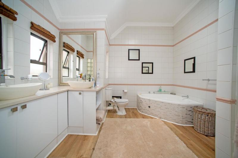 3 Bedroom Property for Sale in Bedfordview Gauteng