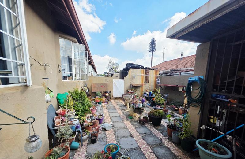 2 Bedroom Property for Sale in Norkem Park Gauteng