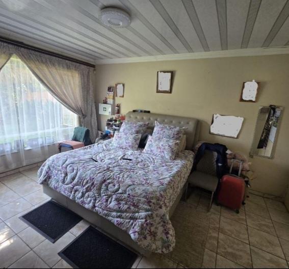 3 Bedroom Property for Sale in Rhodesfield Gauteng