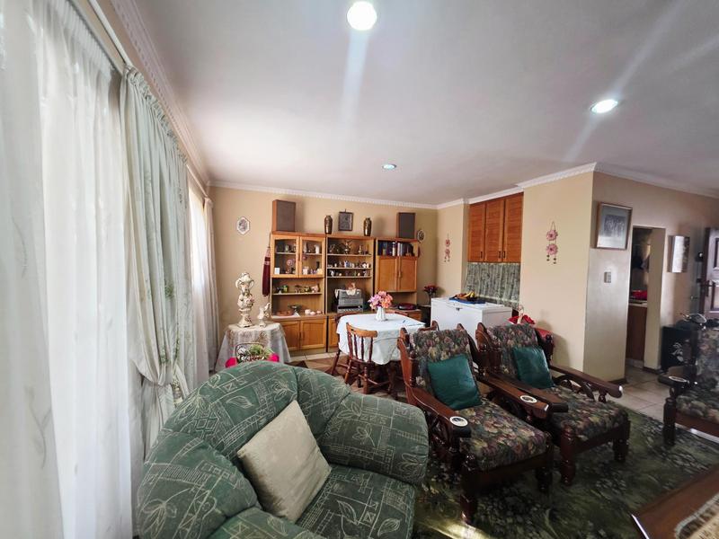 2 Bedroom Property for Sale in Terenure Gauteng
