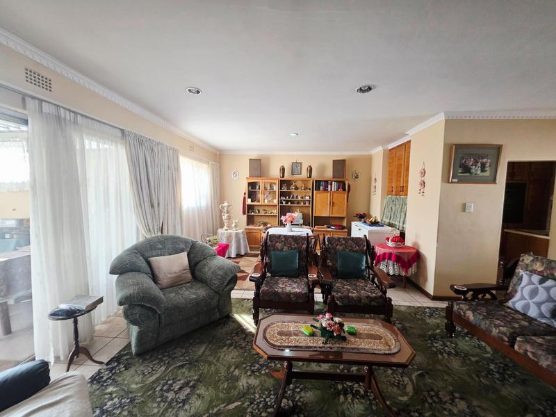 2 Bedroom Property for Sale in Terenure Gauteng