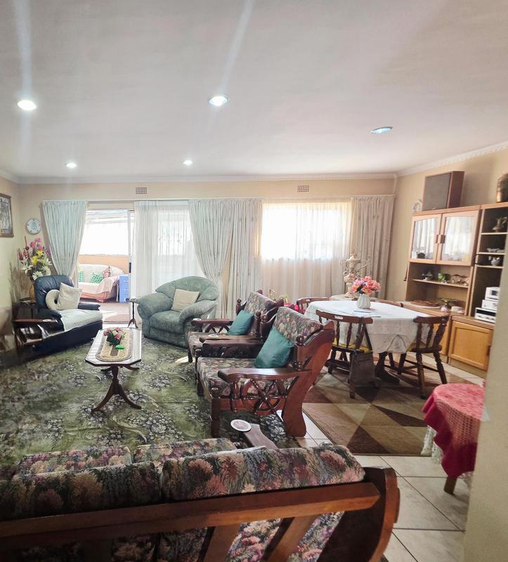 2 Bedroom Property for Sale in Terenure Gauteng
