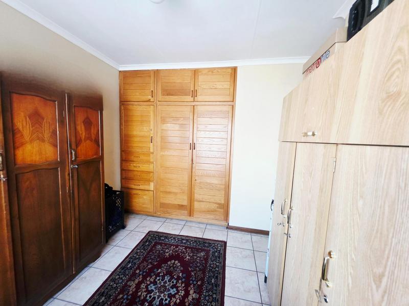 2 Bedroom Property for Sale in Terenure Gauteng