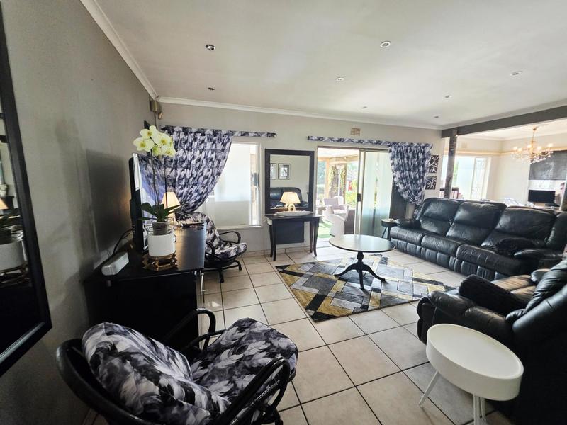3 Bedroom Property for Sale in Van Riebeeck Park Gauteng