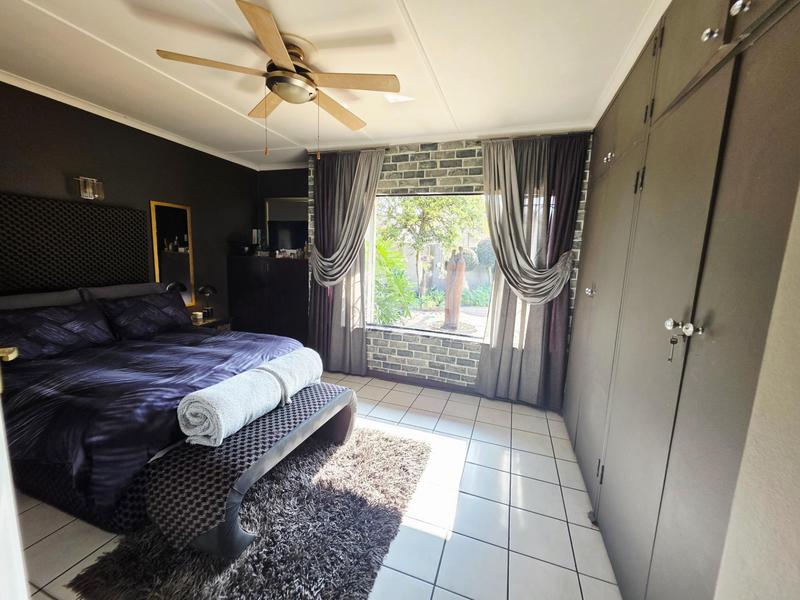 3 Bedroom Property for Sale in Van Riebeeck Park Gauteng