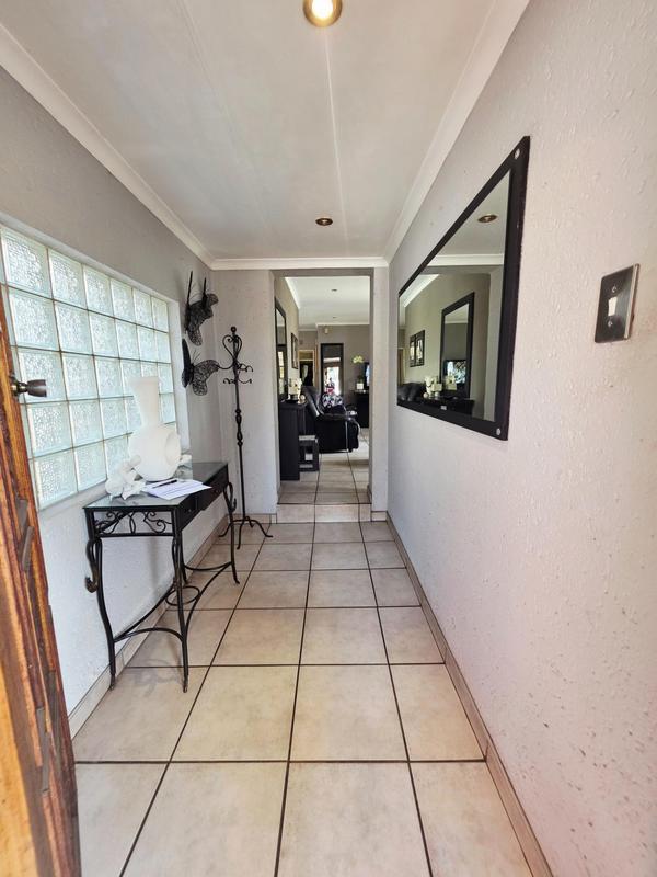 3 Bedroom Property for Sale in Van Riebeeck Park Gauteng