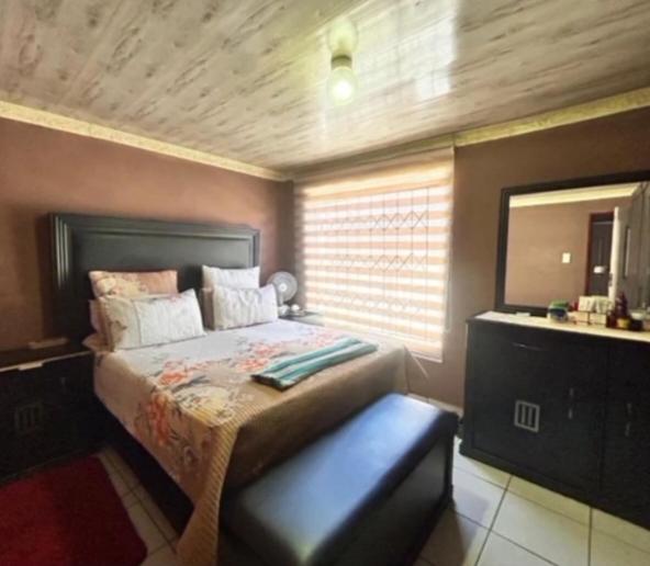 7 Bedroom Property for Sale in Payneville Gauteng
