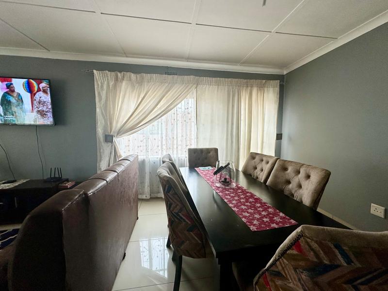 3 Bedroom Property for Sale in Selcourt Gauteng
