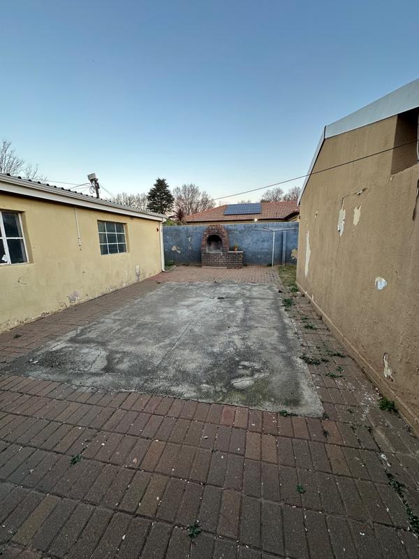 4 Bedroom Property for Sale in Strubenvale Gauteng