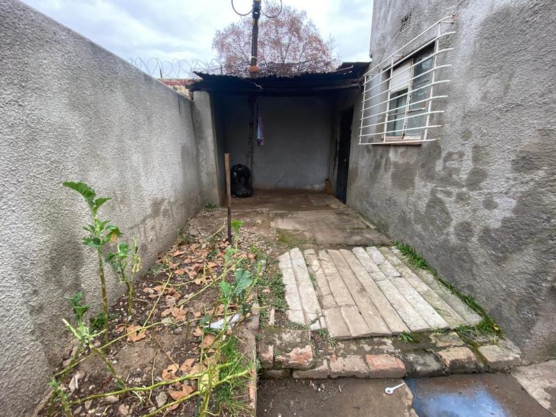 18 Bedroom Property for Sale in Bezuidenhout Valley Gauteng