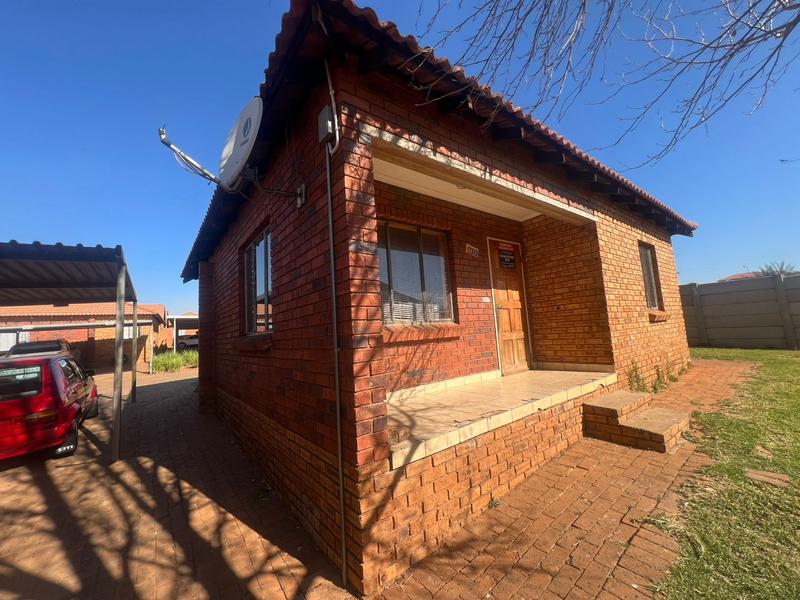 3 Bedroom Property for Sale in Protea Glen Gauteng