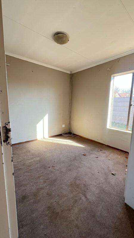 3 Bedroom Property for Sale in Protea Glen Gauteng