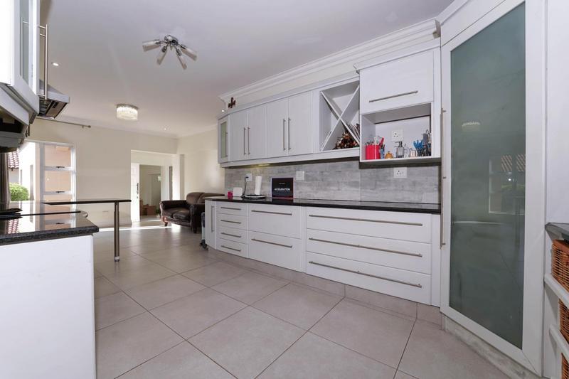 To Let 3 Bedroom Property for Rent in Cedar Lakes Gauteng