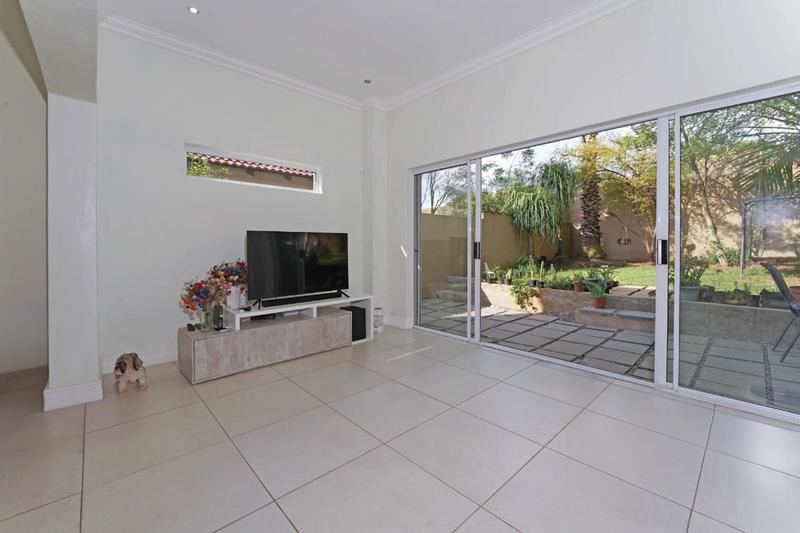 To Let 3 Bedroom Property for Rent in Cedar Lakes Gauteng