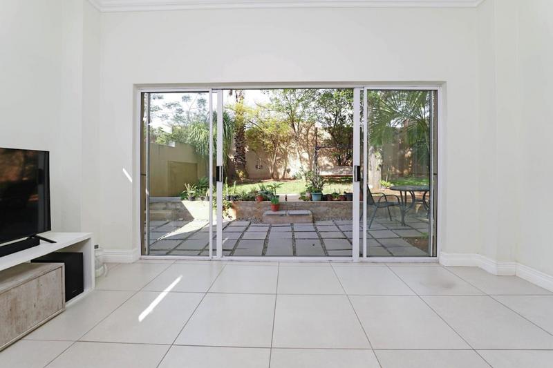 To Let 3 Bedroom Property for Rent in Cedar Lakes Gauteng