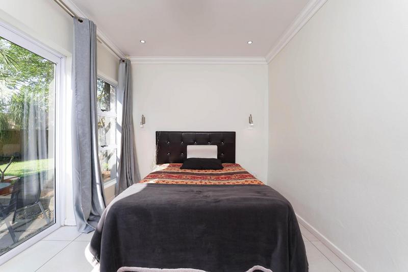 To Let 3 Bedroom Property for Rent in Cedar Lakes Gauteng