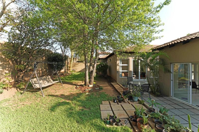 To Let 3 Bedroom Property for Rent in Cedar Lakes Gauteng