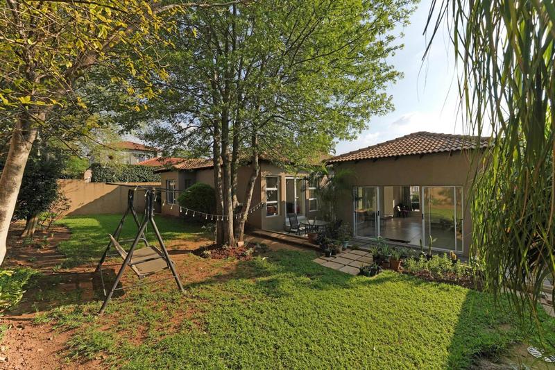 To Let 3 Bedroom Property for Rent in Cedar Lakes Gauteng