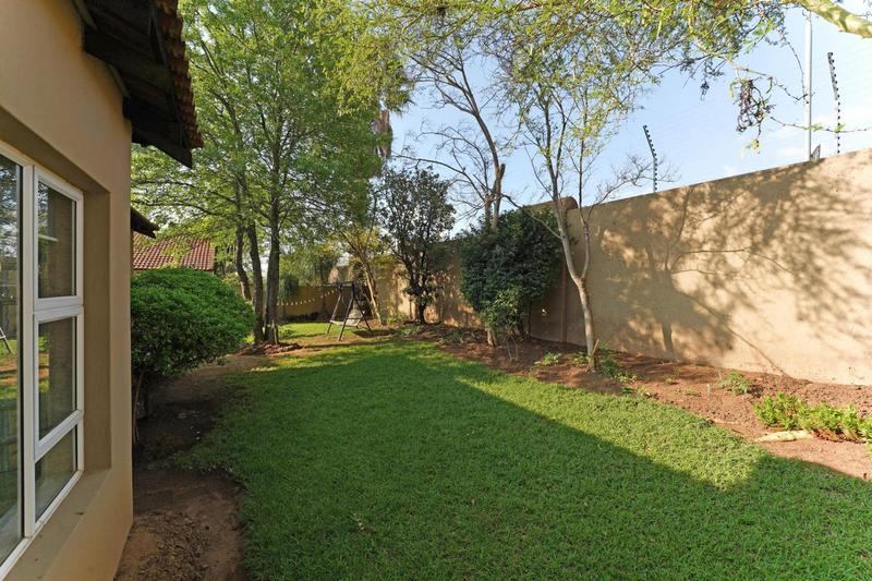 To Let 3 Bedroom Property for Rent in Cedar Lakes Gauteng