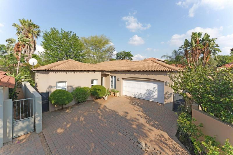 To Let 3 Bedroom Property for Rent in Cedar Lakes Gauteng