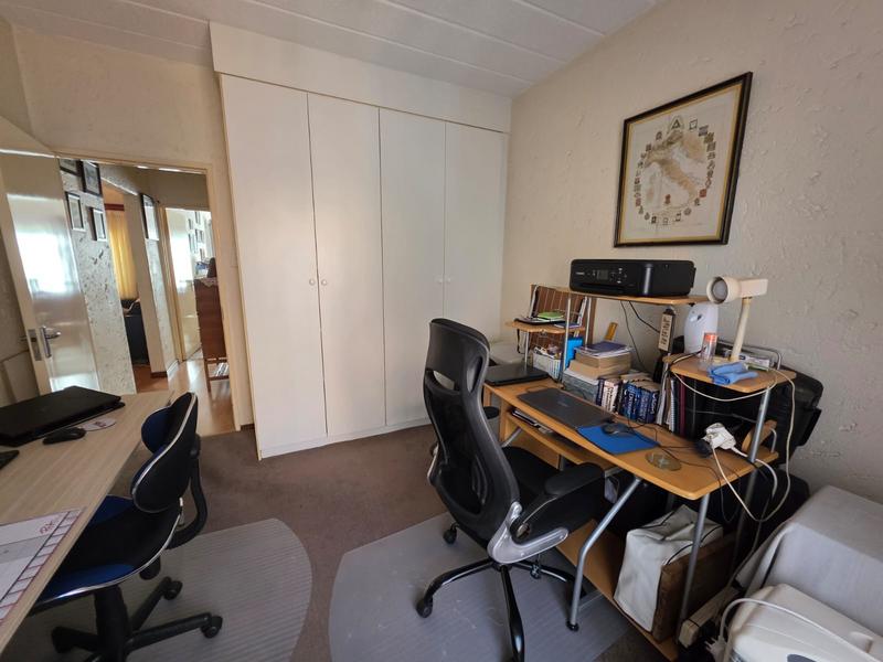 2 Bedroom Property for Sale in Sunninghill Gauteng