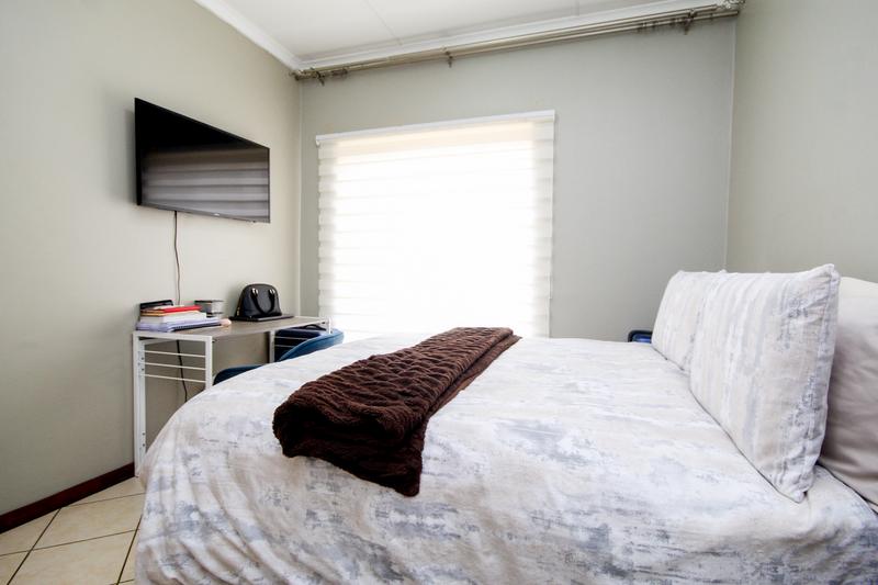 3 Bedroom Property for Sale in Monavoni Gauteng
