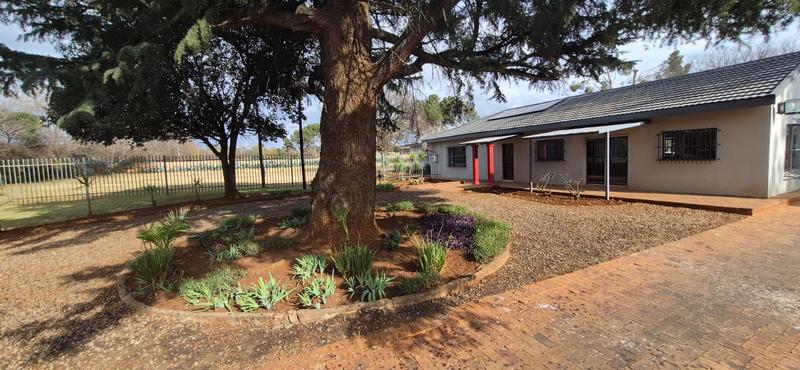 5 Bedroom Property for Sale in Raslouw A H Gauteng