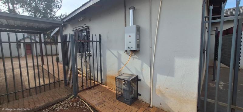 5 Bedroom Property for Sale in Raslouw A H Gauteng