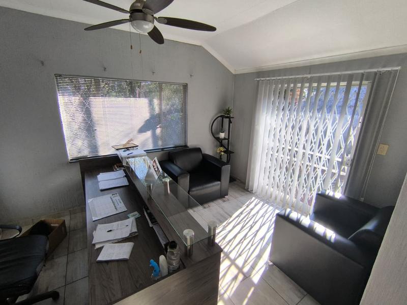 To Let 3 Bedroom Property for Rent in Garsfontein Gauteng