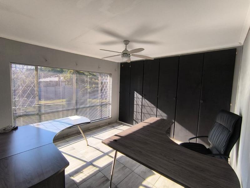 To Let 3 Bedroom Property for Rent in Garsfontein Gauteng