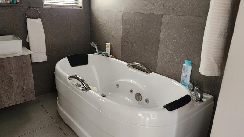 4 Bedroom Property for Sale in Montana Gauteng