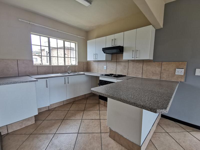 To Let 2 Bedroom Property for Rent in Sugar Bush Estate Gauteng