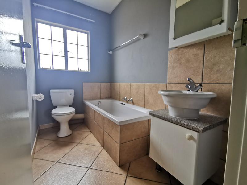 To Let 2 Bedroom Property for Rent in Sugar Bush Estate Gauteng