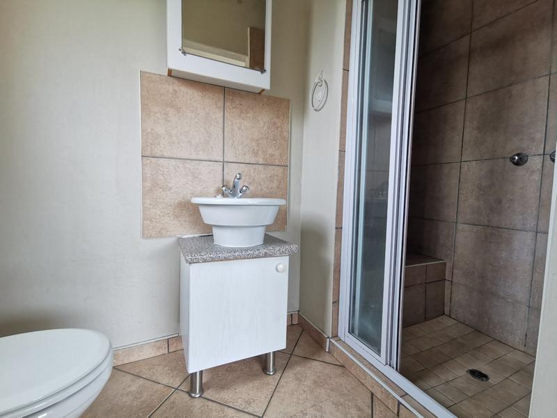 To Let 2 Bedroom Property for Rent in Sugar Bush Estate Gauteng