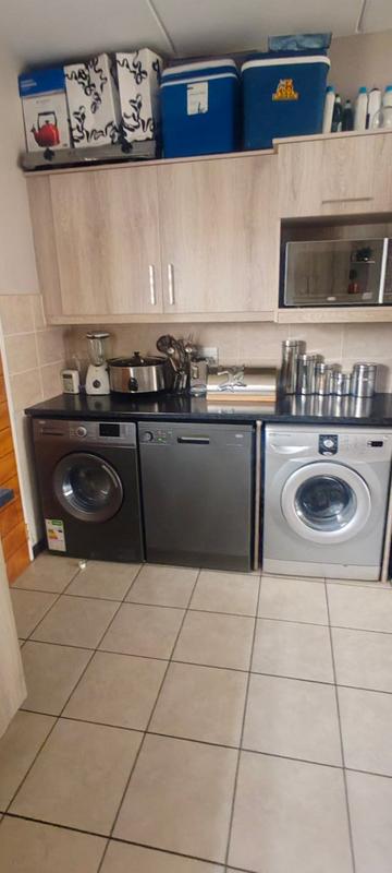 To Let 2 Bedroom Property for Rent in Wilgeheuwel Gauteng