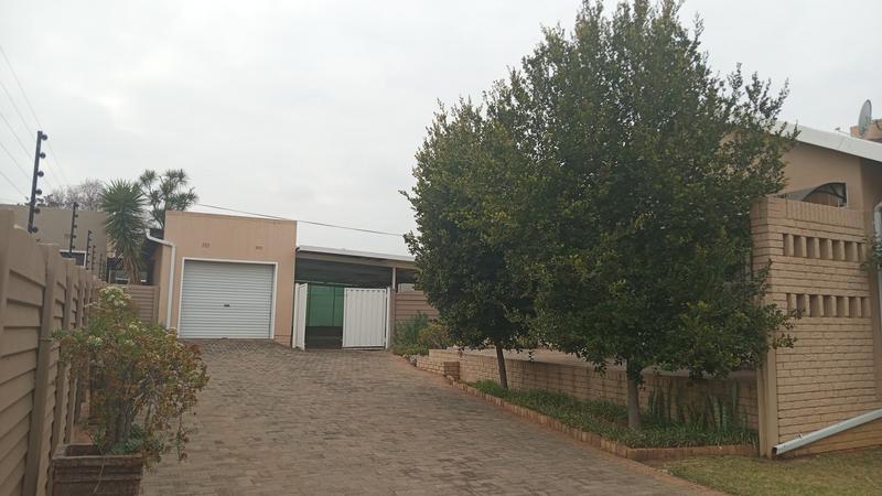 3 Bedroom Property for Sale in Greenhills Gauteng