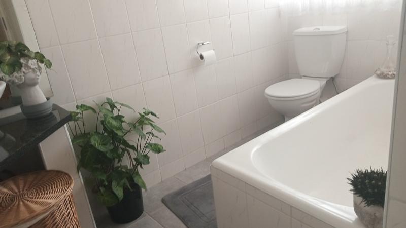 3 Bedroom Property for Sale in Greenhills Gauteng