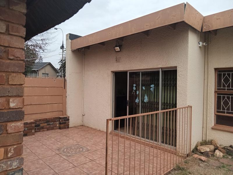 3 Bedroom Property for Sale in Greenhills Gauteng