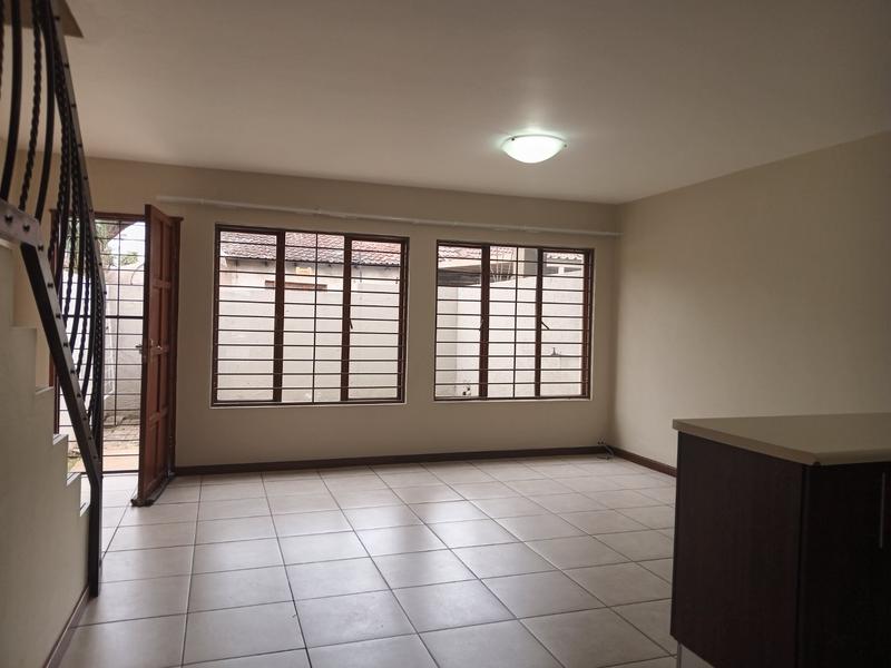 2 Bedroom Property for Sale in Greenhills Gauteng