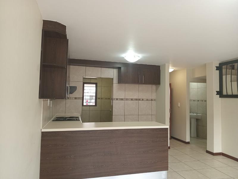 2 Bedroom Property for Sale in Greenhills Gauteng