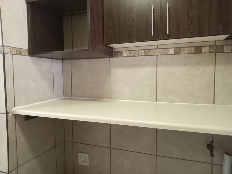 2 Bedroom Property for Sale in Greenhills Gauteng