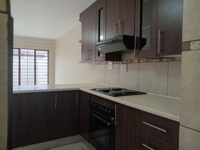 2 Bedroom Property for Sale in Greenhills Gauteng