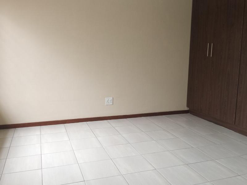 2 Bedroom Property for Sale in Greenhills Gauteng