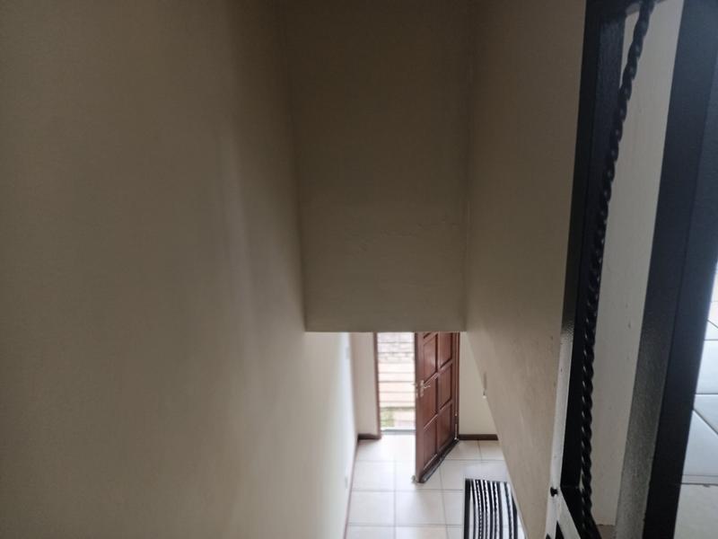 2 Bedroom Property for Sale in Greenhills Gauteng