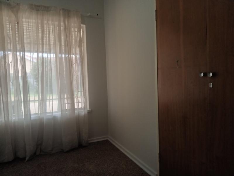 4 Bedroom Property for Sale in Helikonpark Gauteng