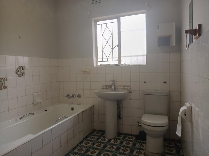 4 Bedroom Property for Sale in Helikonpark Gauteng