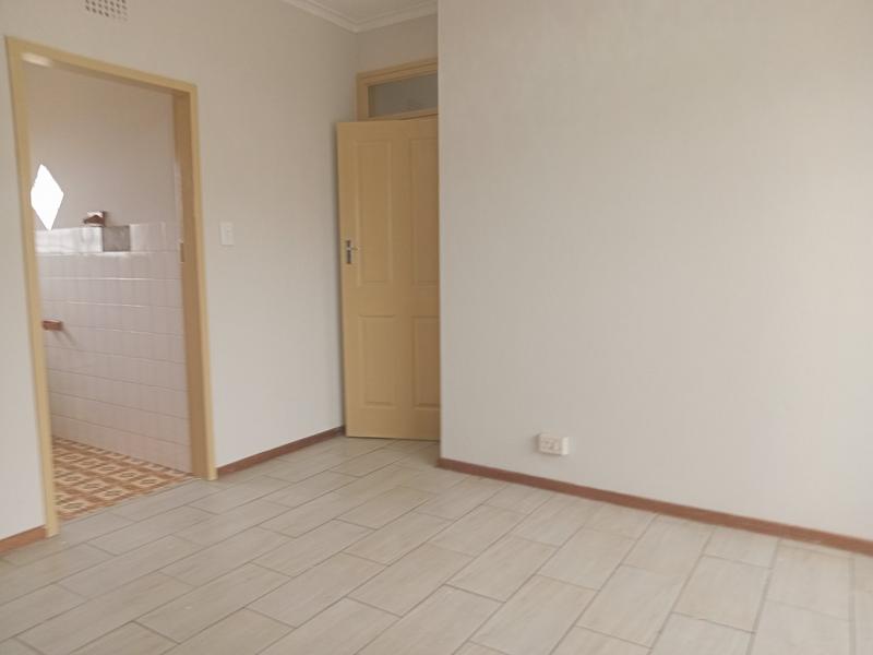 4 Bedroom Property for Sale in Helikonpark Gauteng