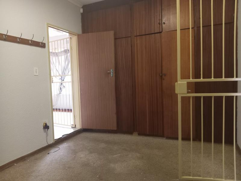 4 Bedroom Property for Sale in Helikonpark Gauteng