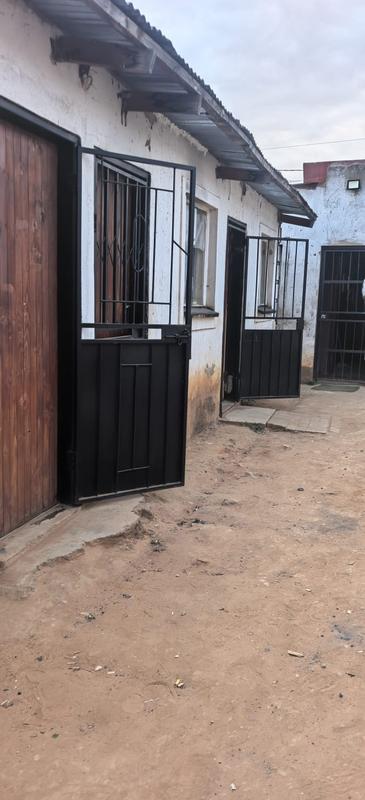 Commercial Property for Sale in Kaalfontein Gauteng